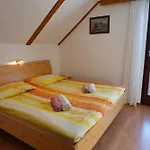 Lägenhet Apartmaji Jost