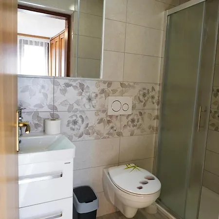 Apartmaji Jost Apartment *