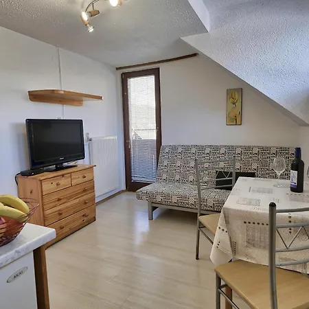 Apartmaji Jost Lejlighed